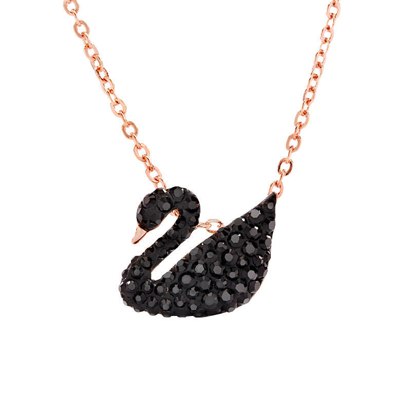 Black swan pendant